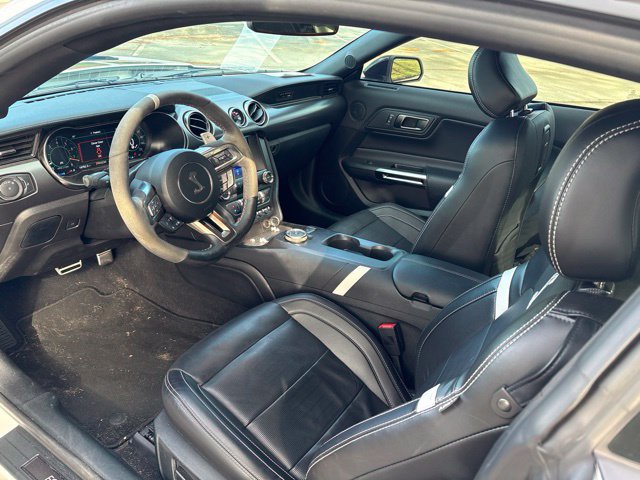 Used 2022 Ford Mustang Shelby GT500 w/ Technology Package RWD image 10
