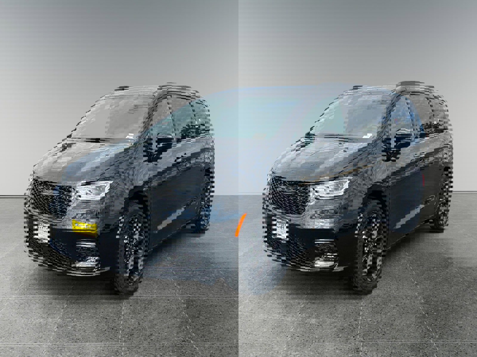 New 2026 Chrysler Pacifica Select