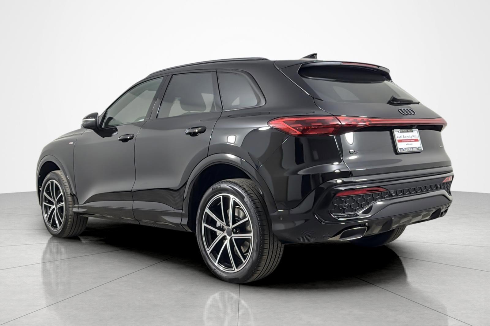 New 2026 Audi Q5 Premium AWD/4WD image 4