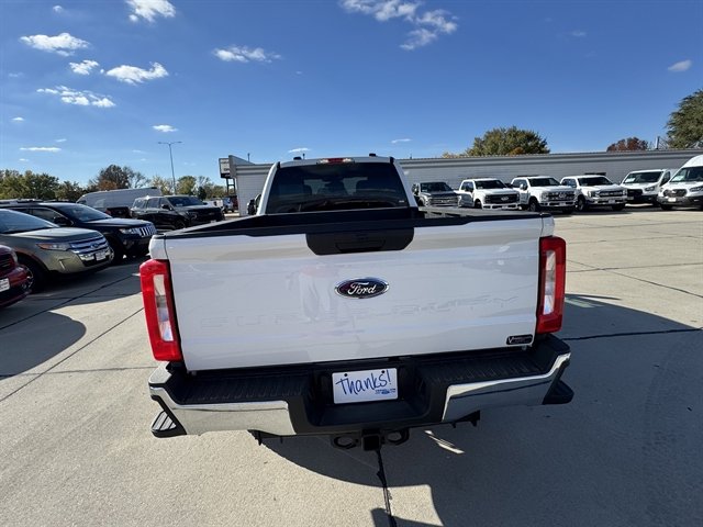 New 2025 Ford F350 XLT w/ FX4 Off-Road Package image 4
