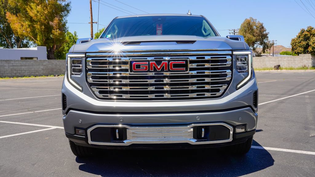 New 2026 GMC Sierra 1500 Denali w/ Denali Reserve Package AWD/4WD image 4