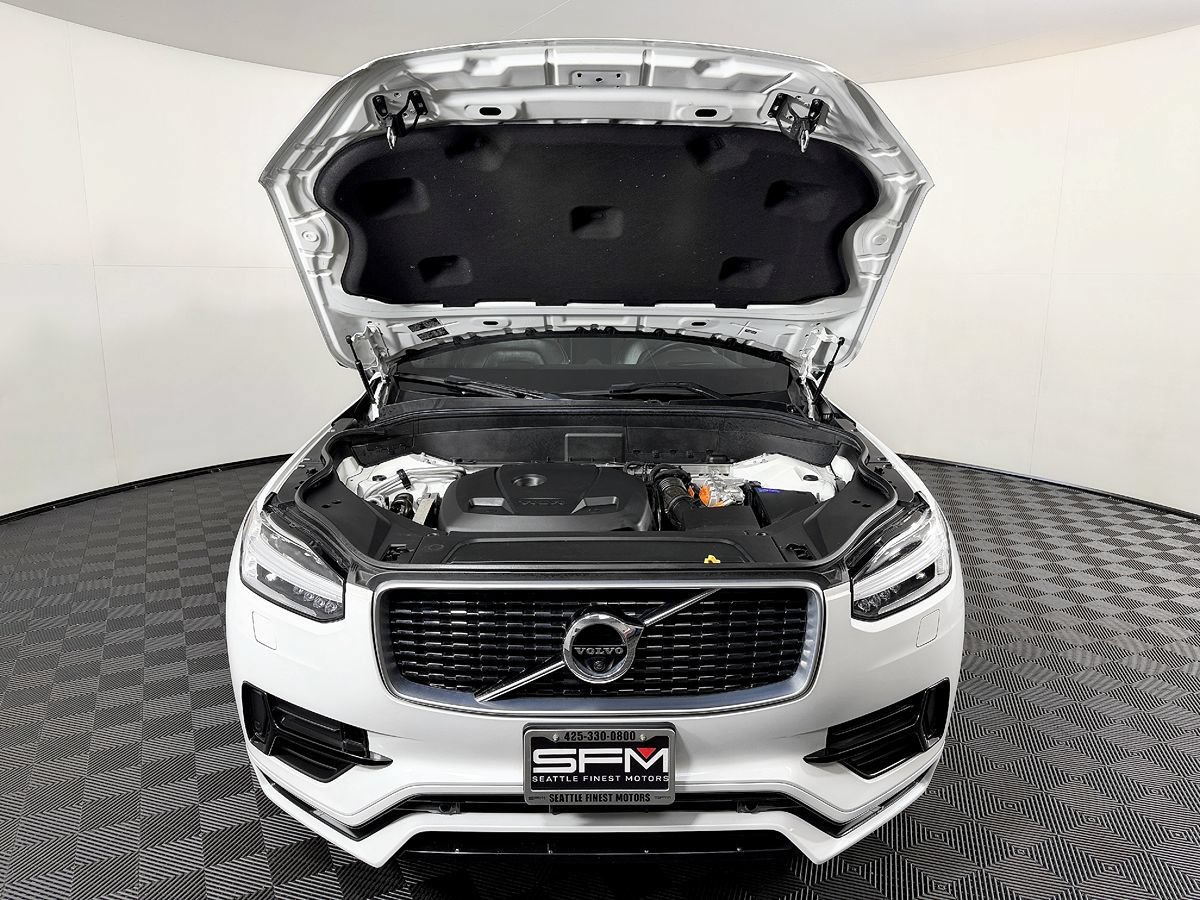 Used 2016 Volvo XC90 T8 R-Design w/ Vision Package AWD/4WD image 22