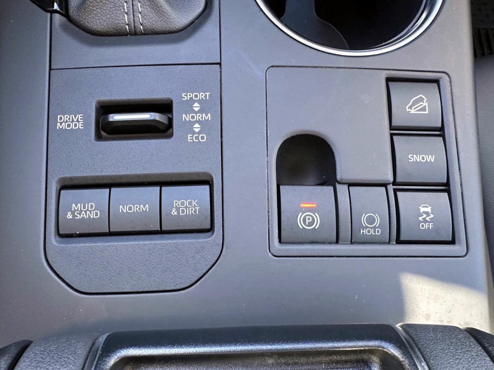 Used 2024 Toyota Highlander XLE AWD/4WD image 26