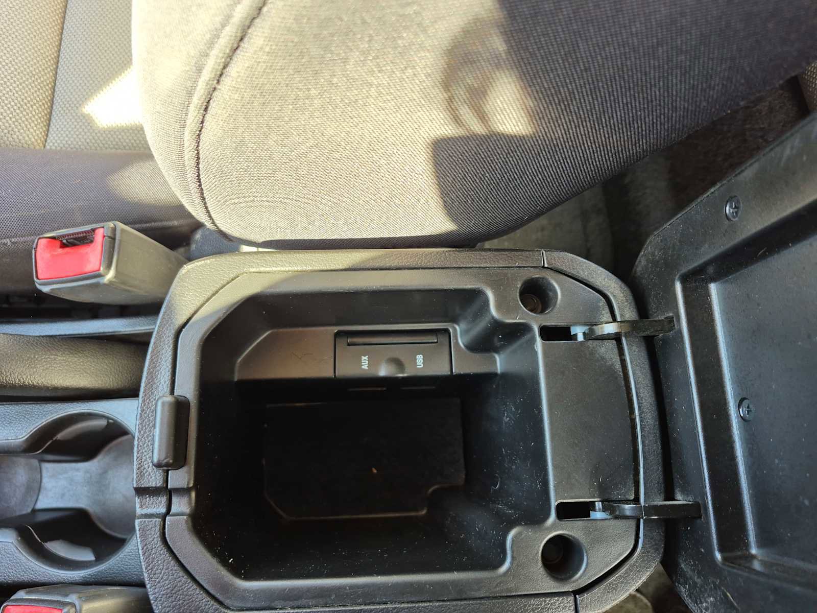 Used 2013 Chevrolet Cruze LS image 20