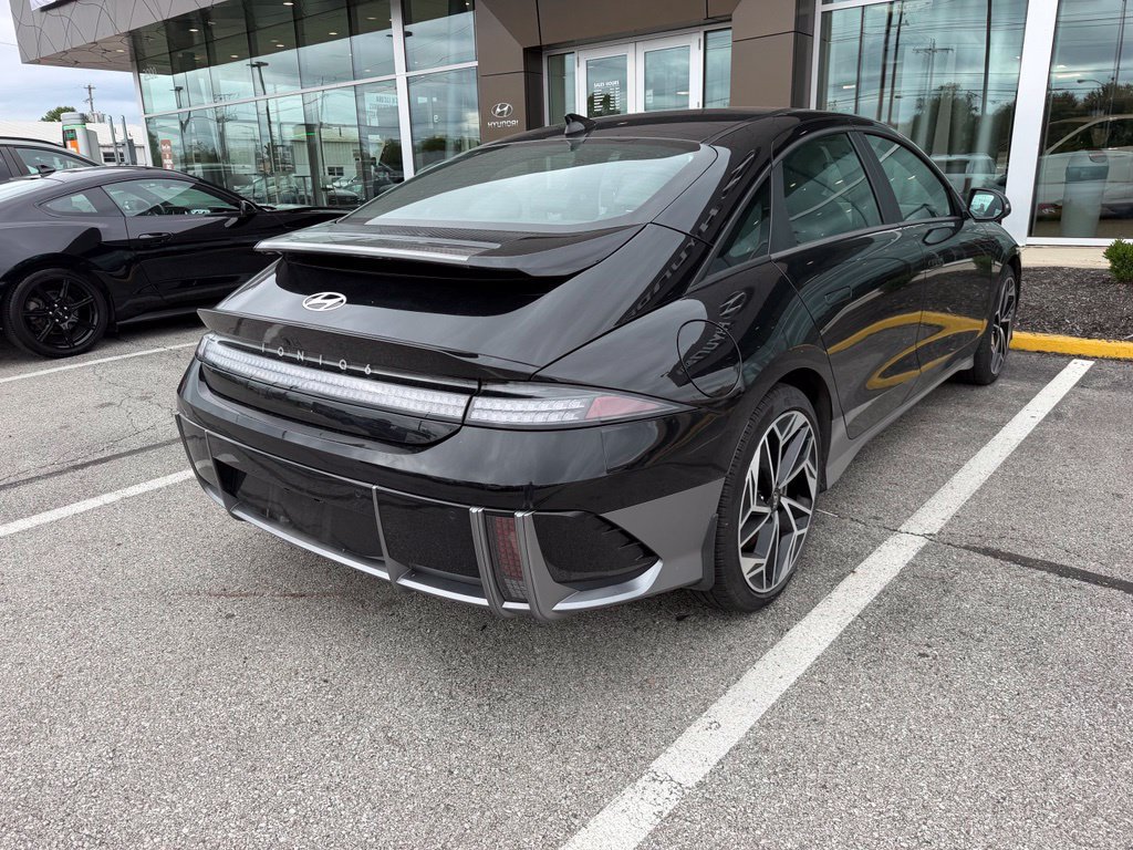 Used 2025 Hyundai Ioniq 6 SEL AWD/4WD image 4