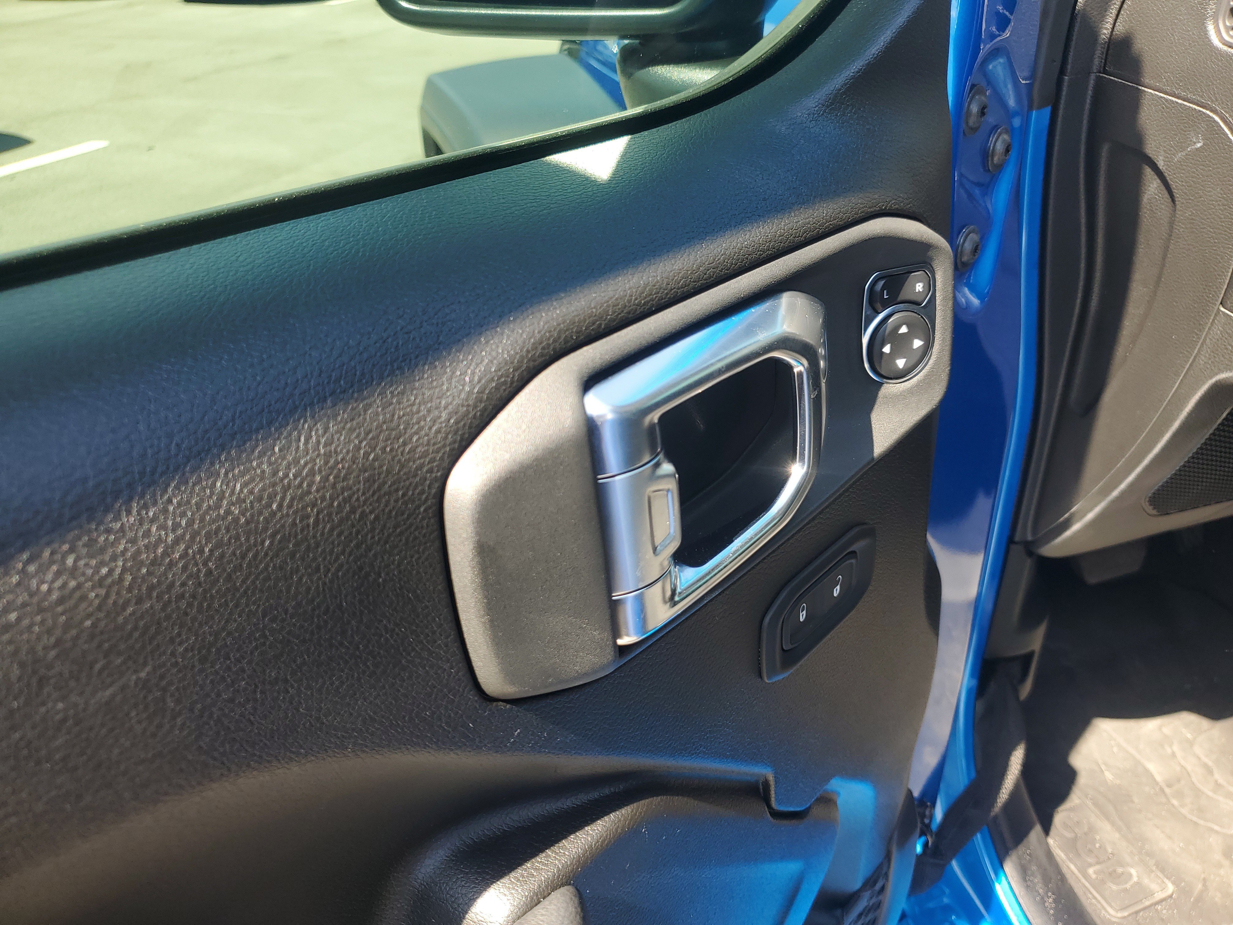 Used 2026 Jeep Wrangler Unlimited Sport AWD/4WD image 12