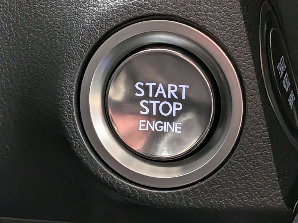 Used 2025 Lexus ES 350 w/ Premium Package image 18