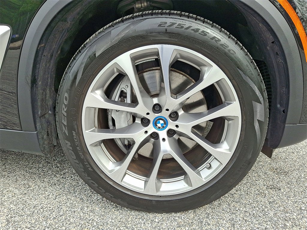Certified 2024 BMW X5 xDrive50e w/ Premium Package image 12