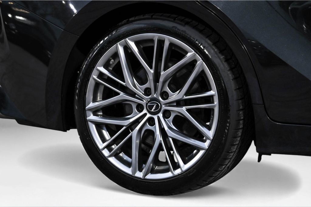 Used 2022 Lexus IS 500 w/ Accessory Package 2 image 60