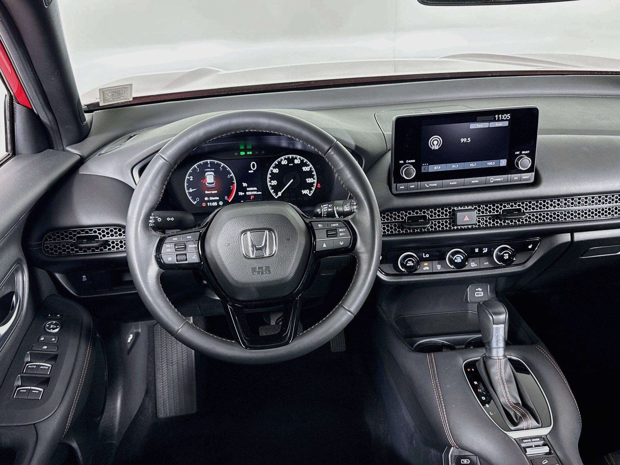 Used 2025 Honda HR-V Sport image 10