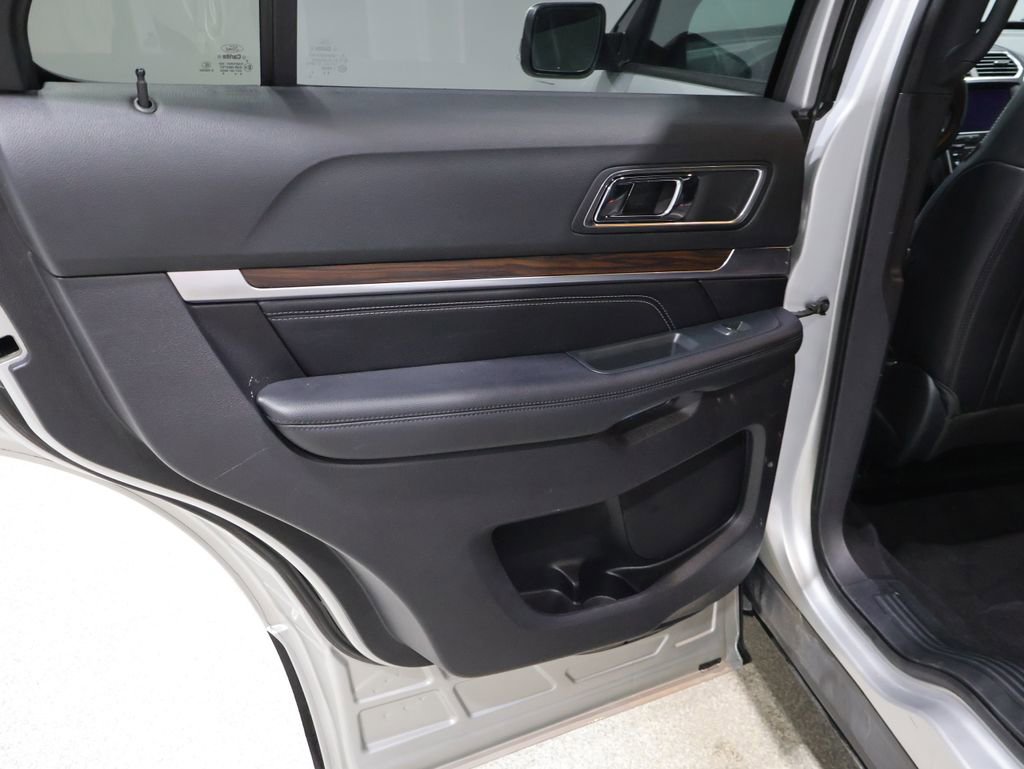 Used 2019 Ford Explorer Limited w/ Class III Trailer Tow Package image 19