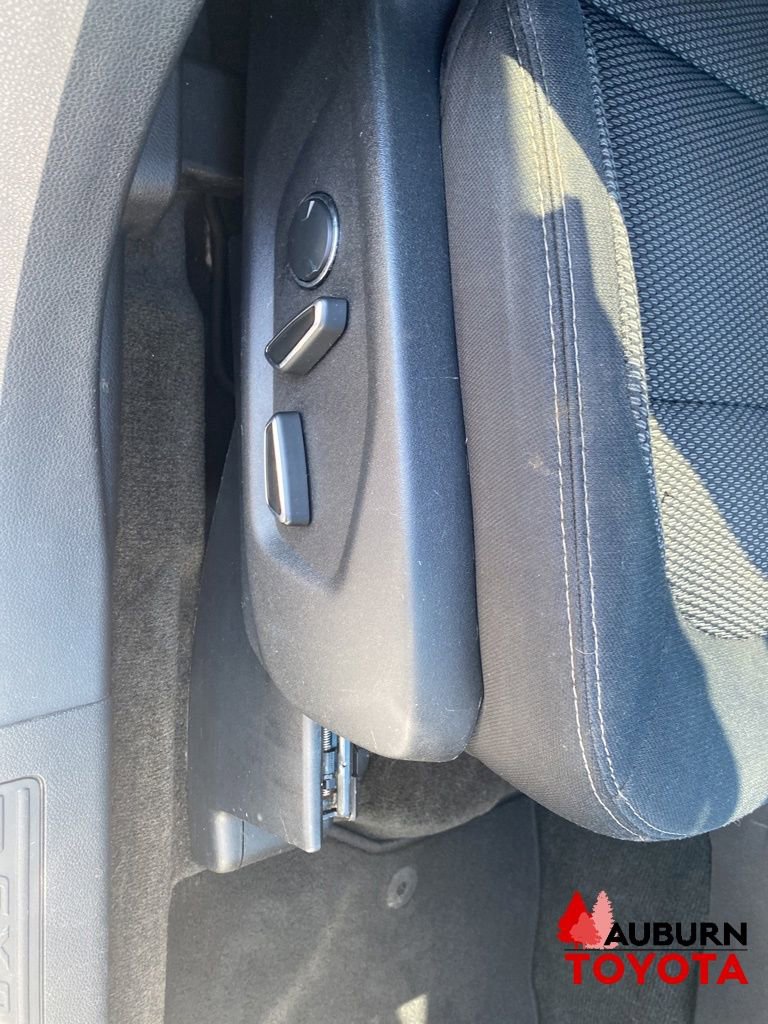 Used 2018 Ford Explorer XLT w/ Equipment Group 201A FWD image 20