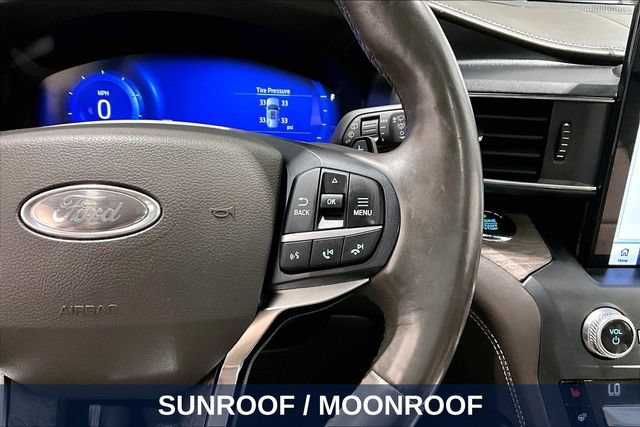 Used 2020 Ford Explorer Platinum AWD/4WD image 16