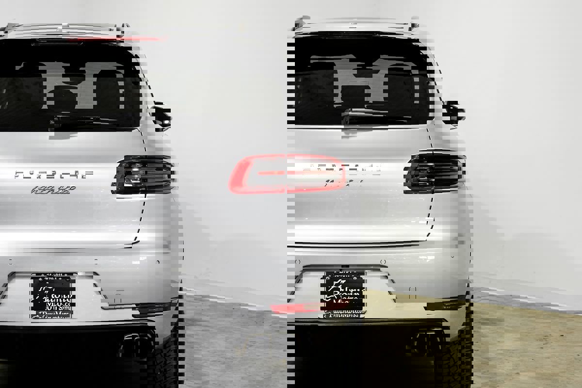 Used 2016 Porsche Macan Turbo AWD/4WD image 44