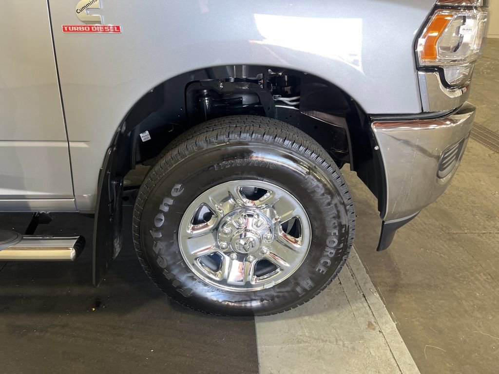 Used 2024 RAM 2500 Tradesman w/ Chrome Appearance Group image 11