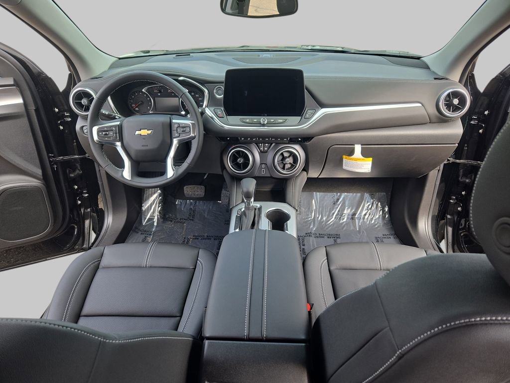 New 2026 Chevrolet Blazer LT image 9