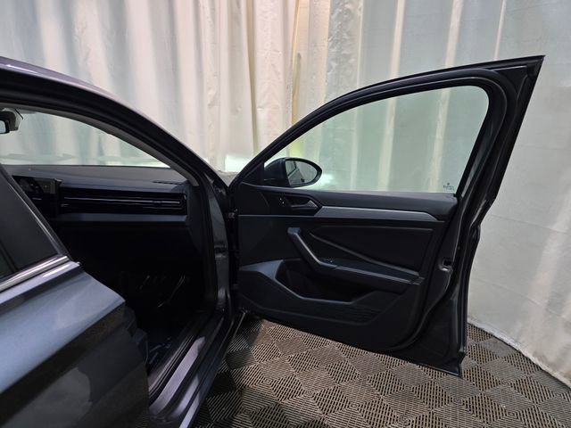 Used 2025 Volkswagen Jetta S image 34