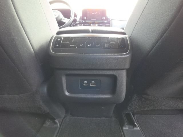 Used 2022 Nissan Pathfinder S FWD image 29