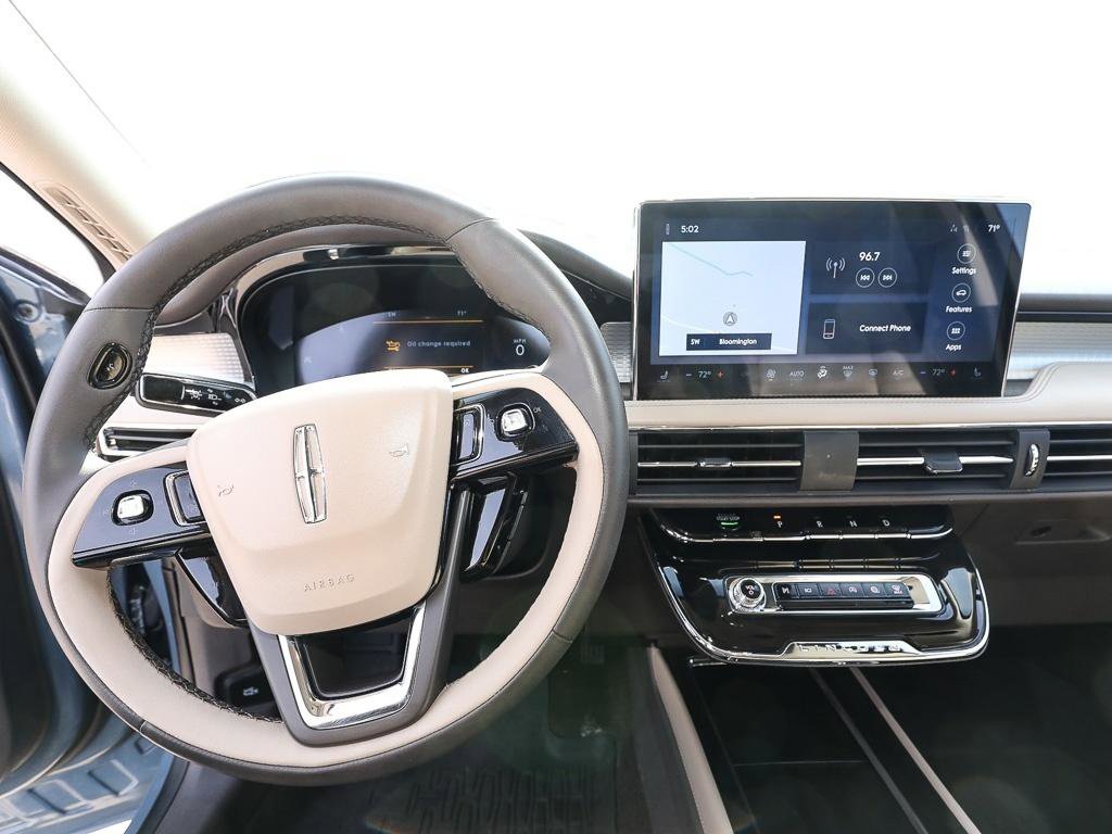 Certified 2023 Lincoln Corsair AWD image 13