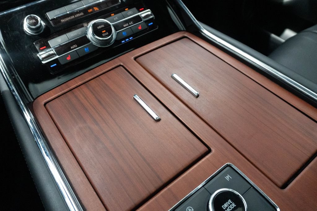 Used 2022 Lincoln Navigator L Reserve RWD image 41