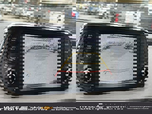 Used 2020 Hyundai Santa Fe SEL w/ Convenience Package image 18