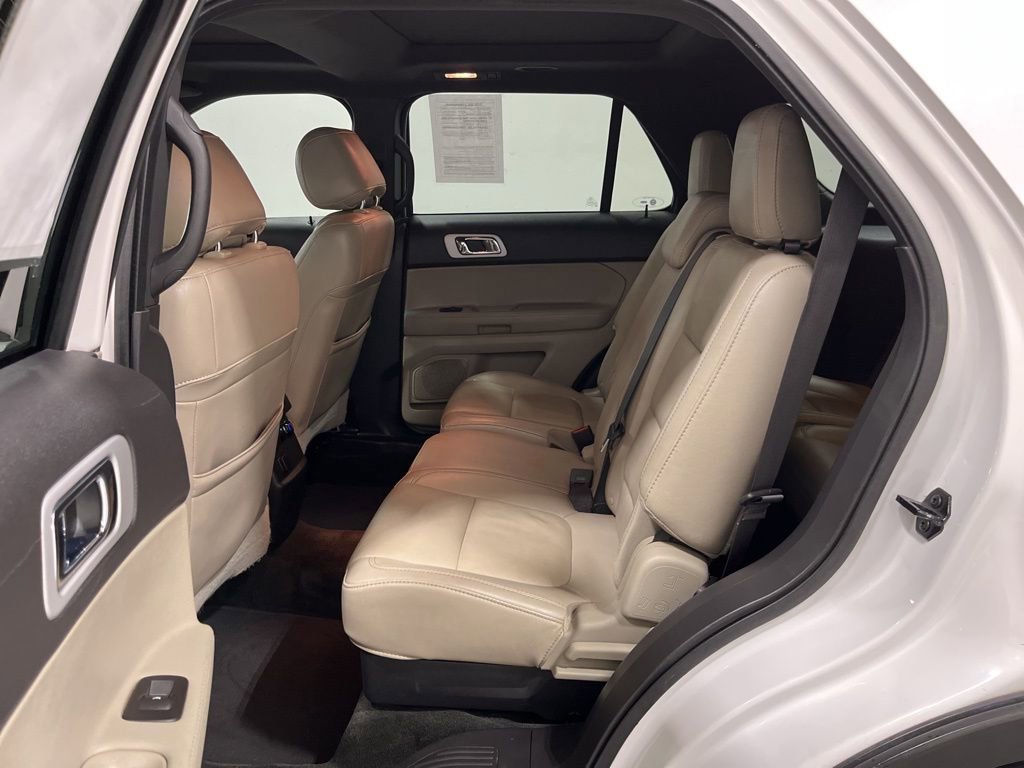 Used 2015 Ford Explorer XLT w/ Equipment Group 202A image 27