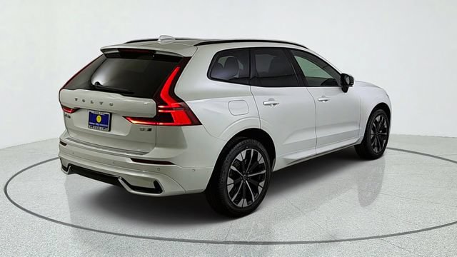 New 2026 Volvo XC60 B5 Plus w/ Protection Package Premier AWD/4WD image 7