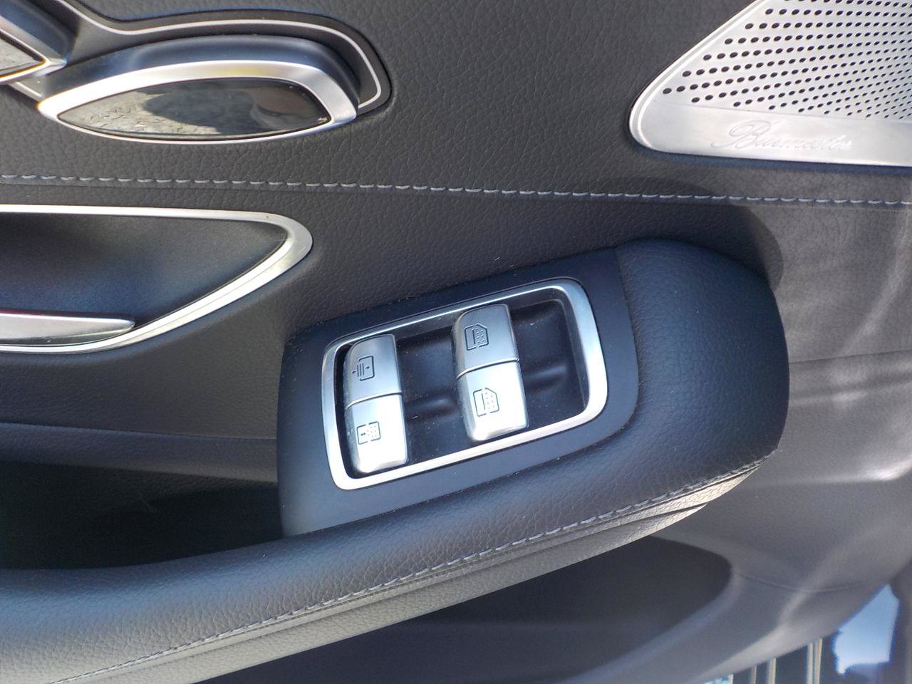Used 2017 Mercedes-Benz S 550 4MATIC Sedan image 28