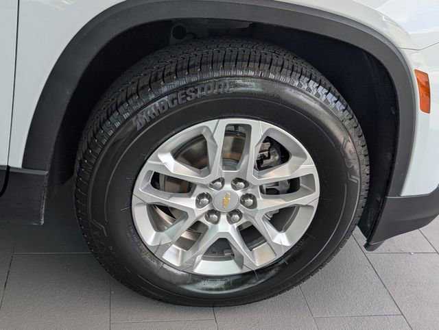 Certified 2022 Chevrolet Traverse LS FWD image 17