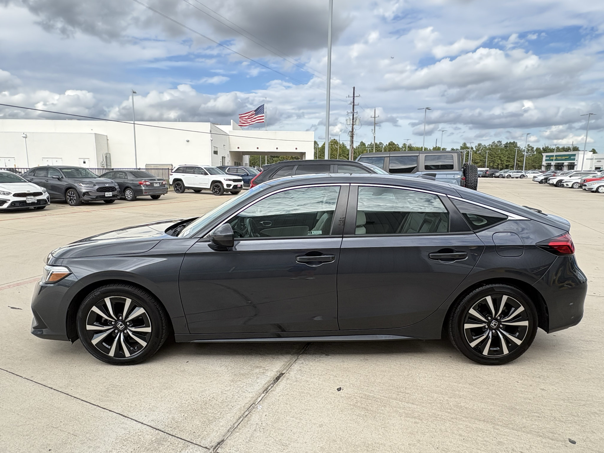 Certified 2024 Honda Civic EX-L image 5
