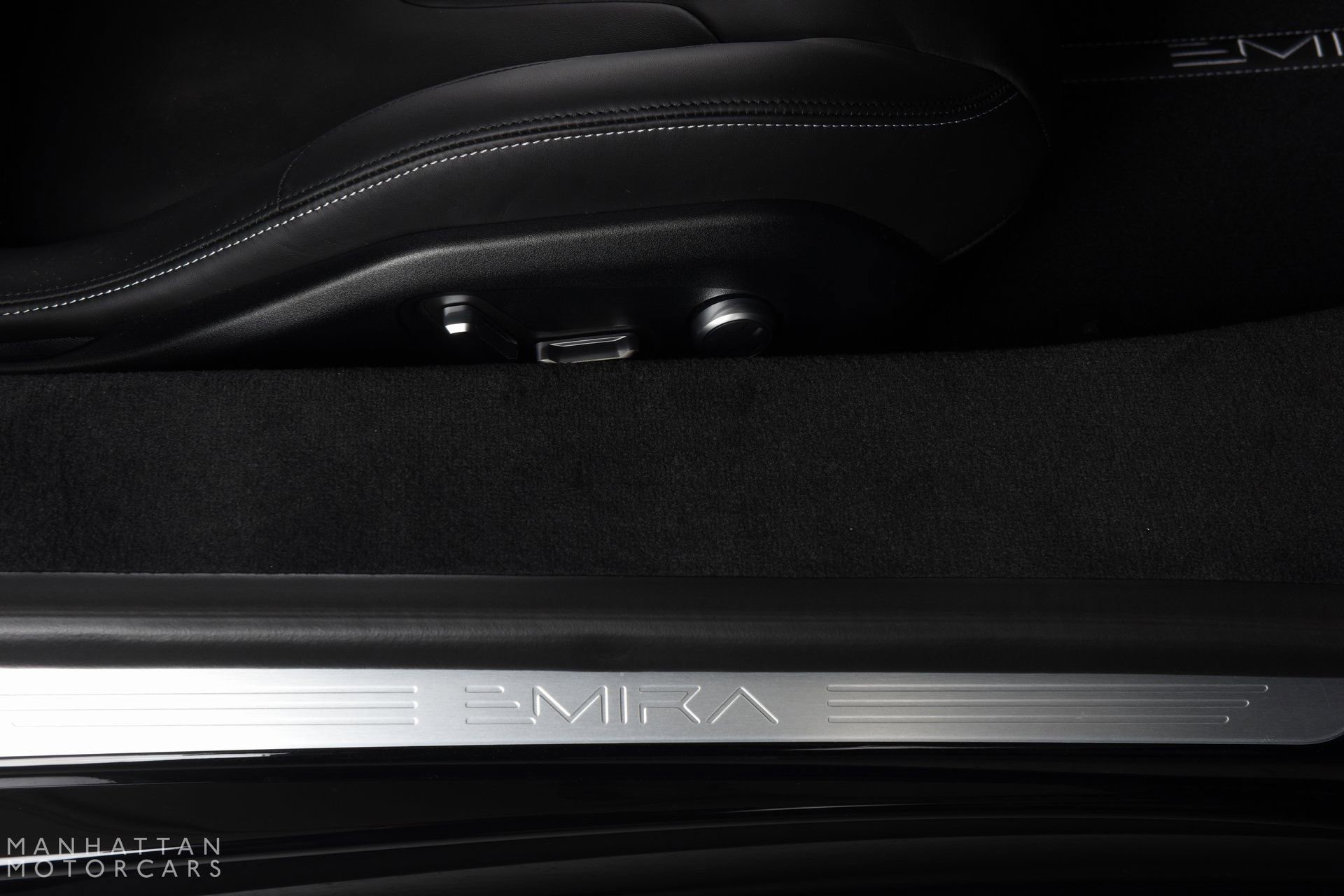 Used 2024 Lotus Emira First Edition image 21