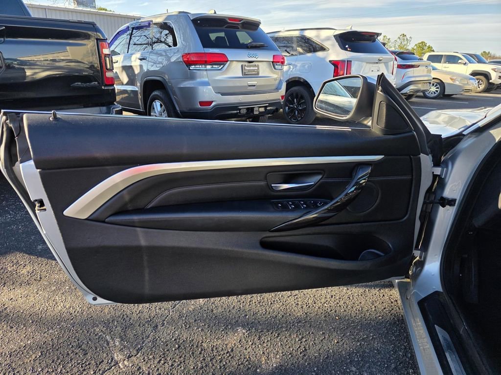 Used 2018 BMW 430i Convertible RWD image 12