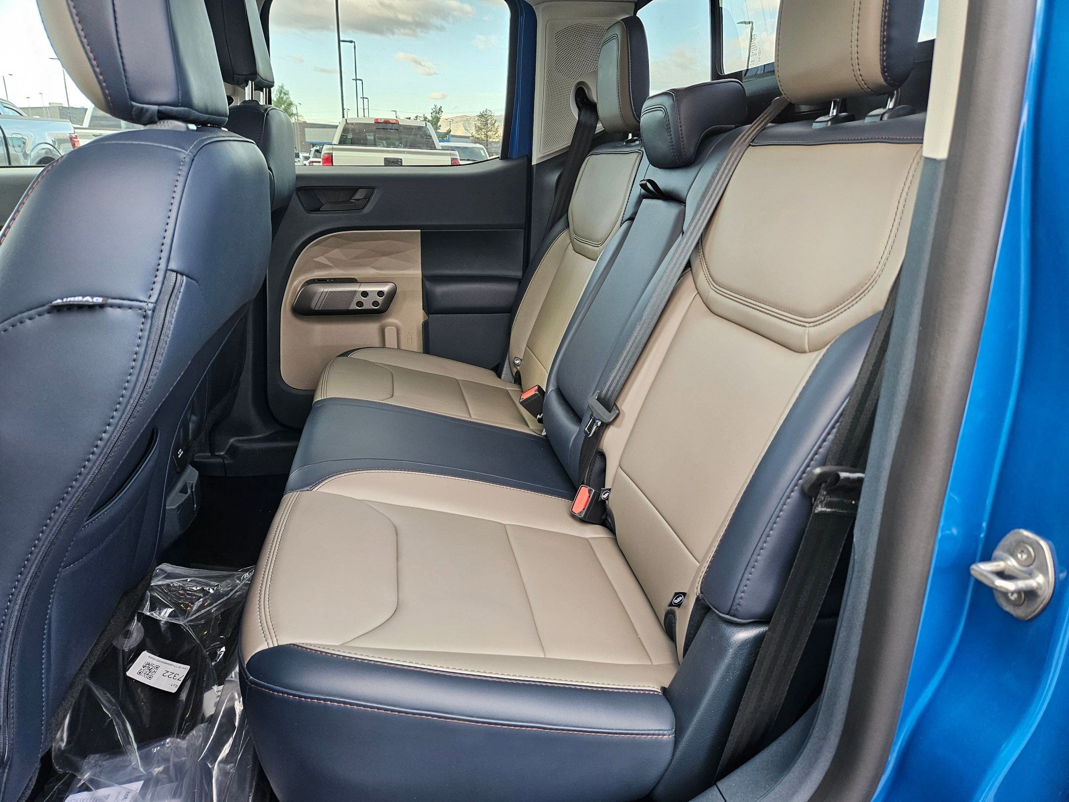 Used 2025 Ford Maverick Lariat w/ 4K Tow Package AWD/4WD image 30