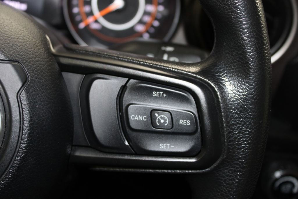 Used 2021 Jeep Gladiator Sport image 32