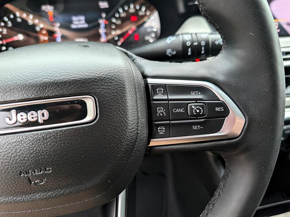 Used 2025 Jeep Compass Limited AWD/4WD image 20