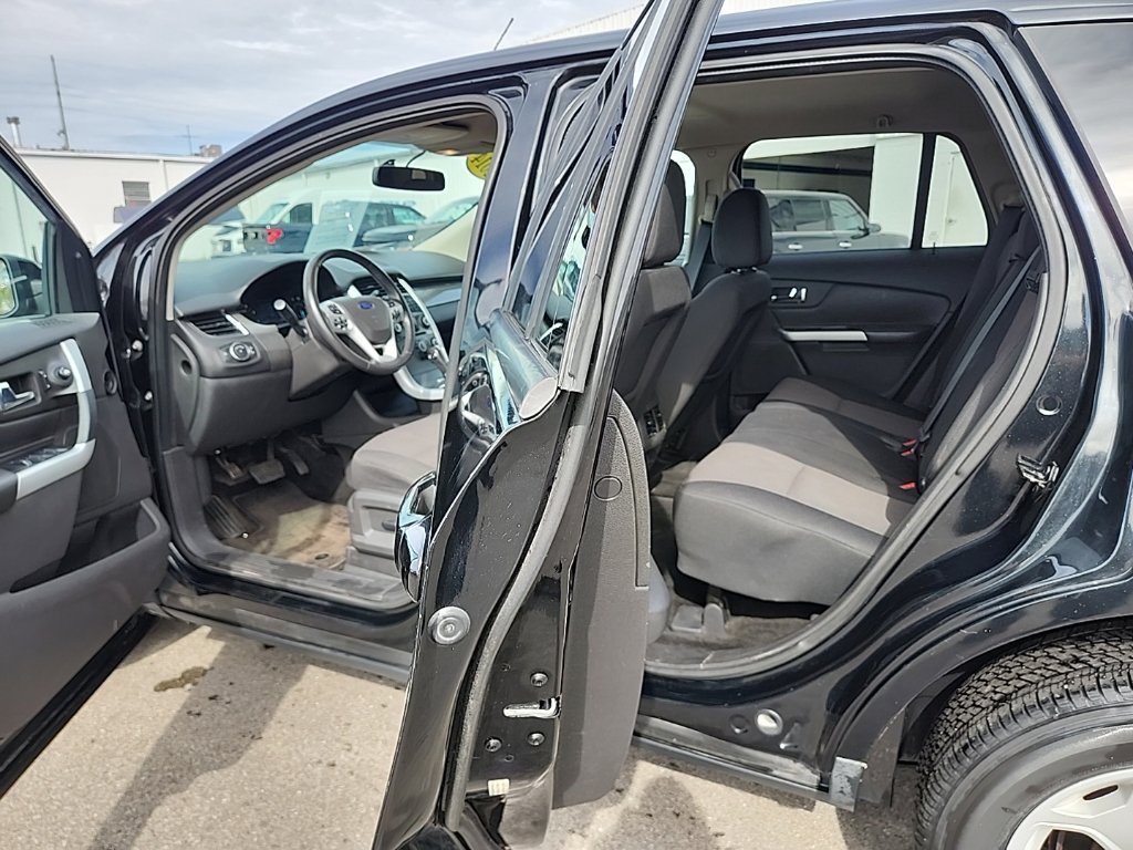 Used 2014 Ford Edge SEL AWD/4WD image 10