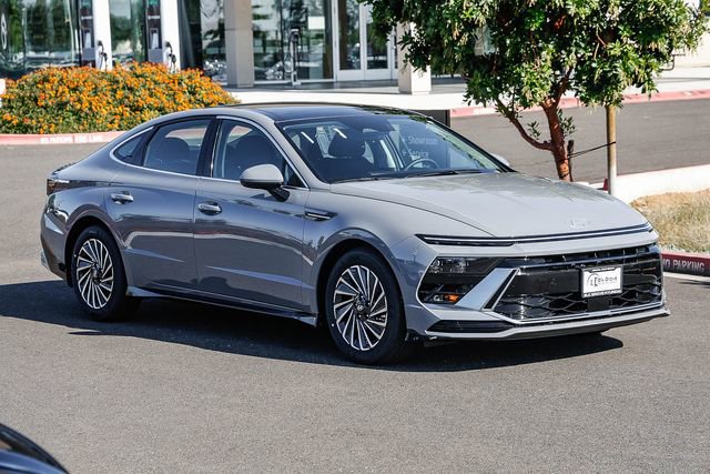 New 2026 Hyundai Sonata SEL FWD image 6