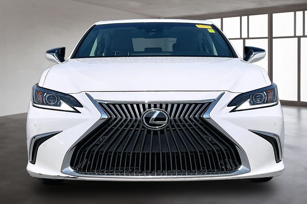 Used 2020 Lexus ES 350 w/ Premium Package FWD image 2
