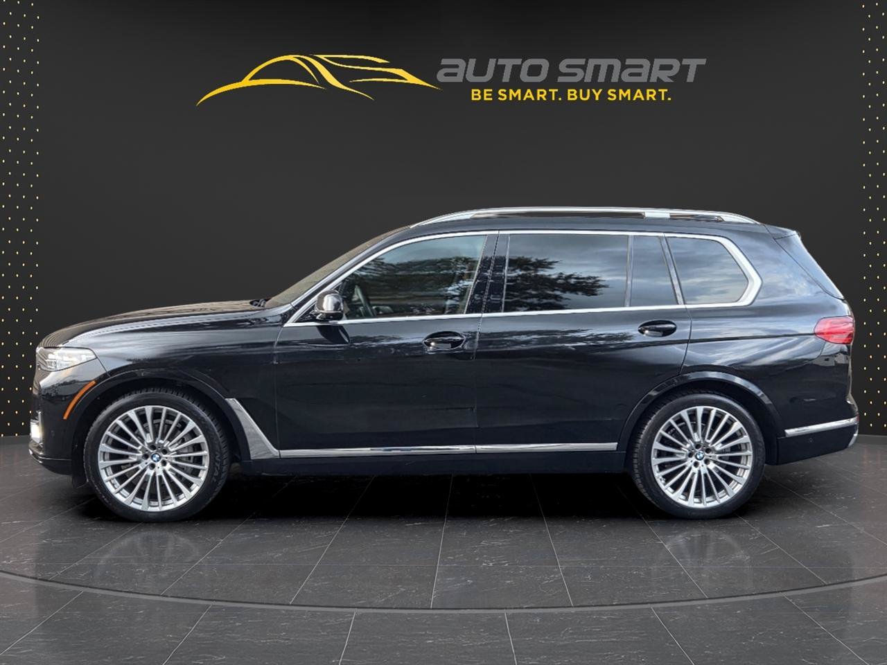 Used 2021 BMW X7 xDrive40i w/ Executive Package 2 AWD/4WD image 2