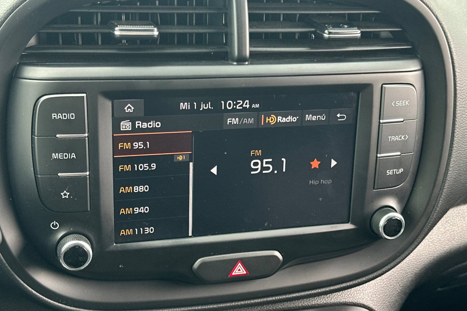 Used 2024 Kia Soul LX w/ Option Group 015 FWD image 18