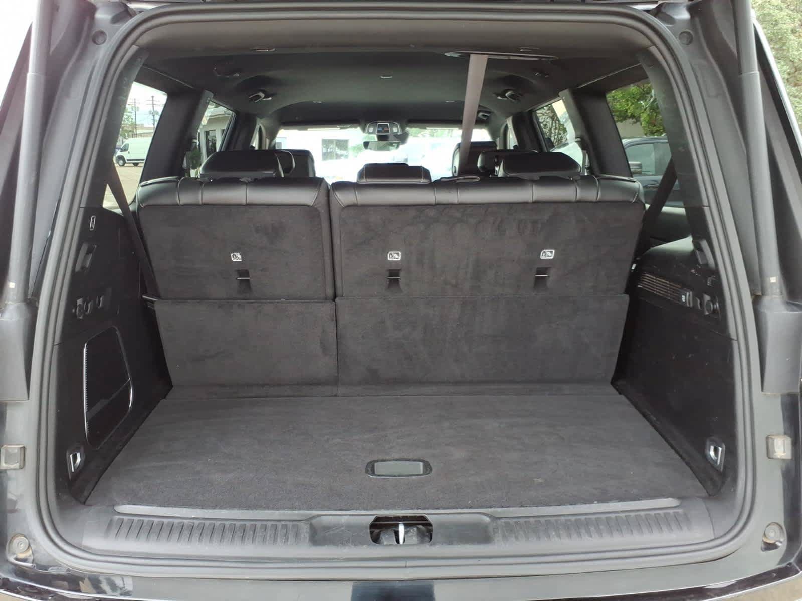 Used 2024 Jeep Wagoneer Series II w/ Flexible Seating Group RWD image 29