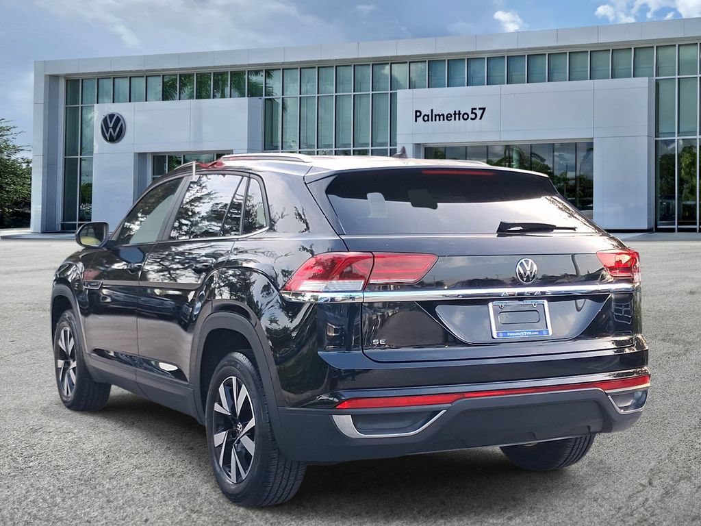 Used 2023 Volkswagen Atlas Cross Sport SE FWD image 4