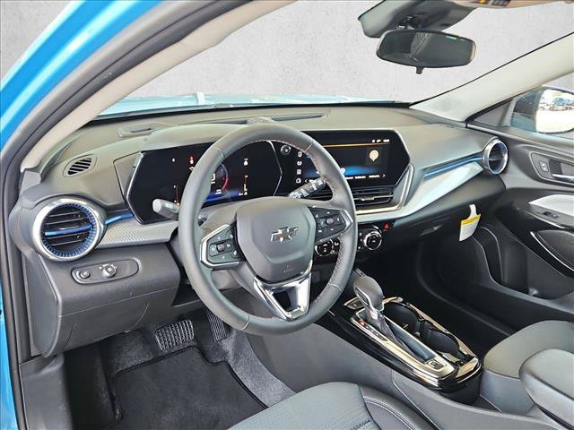 New 2026 Chevrolet Trax LT w/ Driver Confidence Package FWD image 3