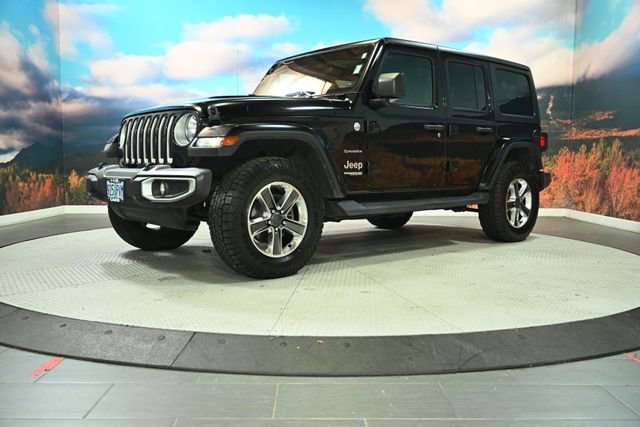 Used 2021 Jeep Wrangler Unlimited Sahara AWD/4WD video 3