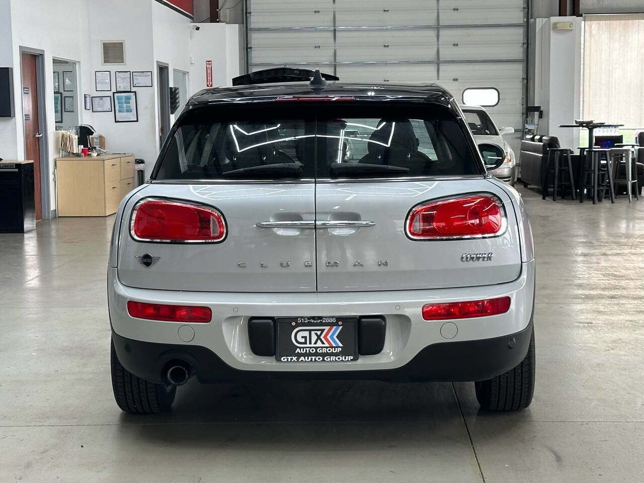 Used 2019 MINI Cooper Clubman image 3