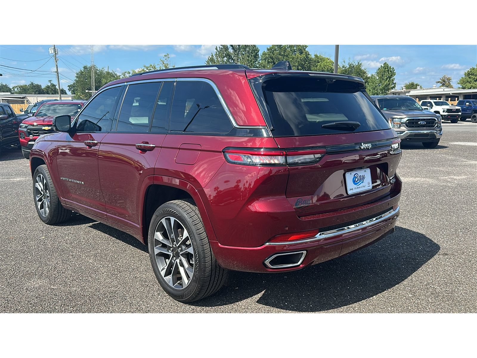 Used 2023 Jeep Grand Cherokee Overland w/ Adv Protech Group III RWD image 4