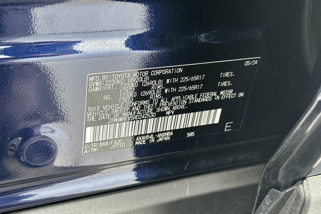 Used 2024 Toyota RAV4 XLE w/ Convenience Package AWD/4WD image 28