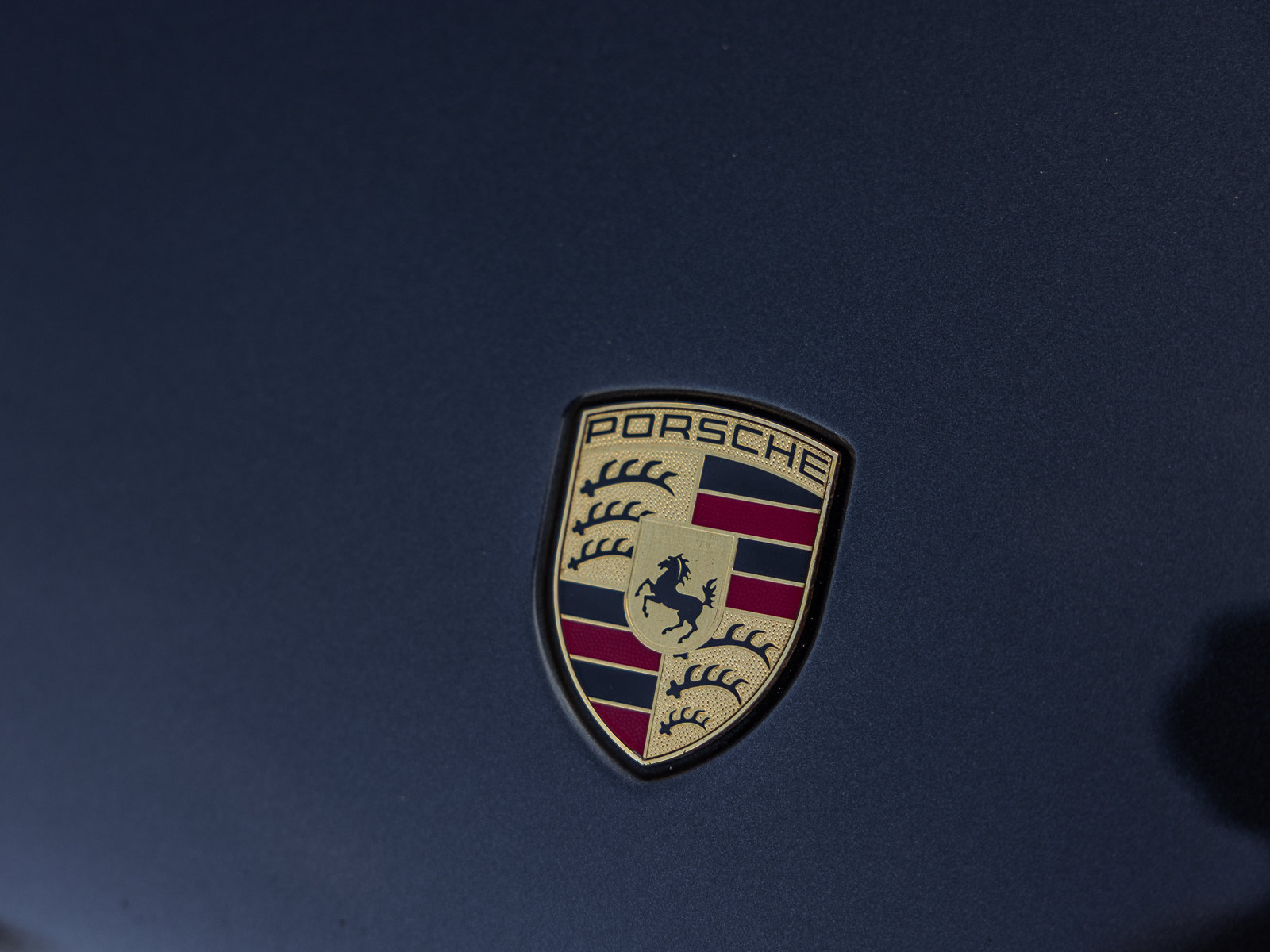 Certified 2023 Porsche Macan AWD/4WD image 28