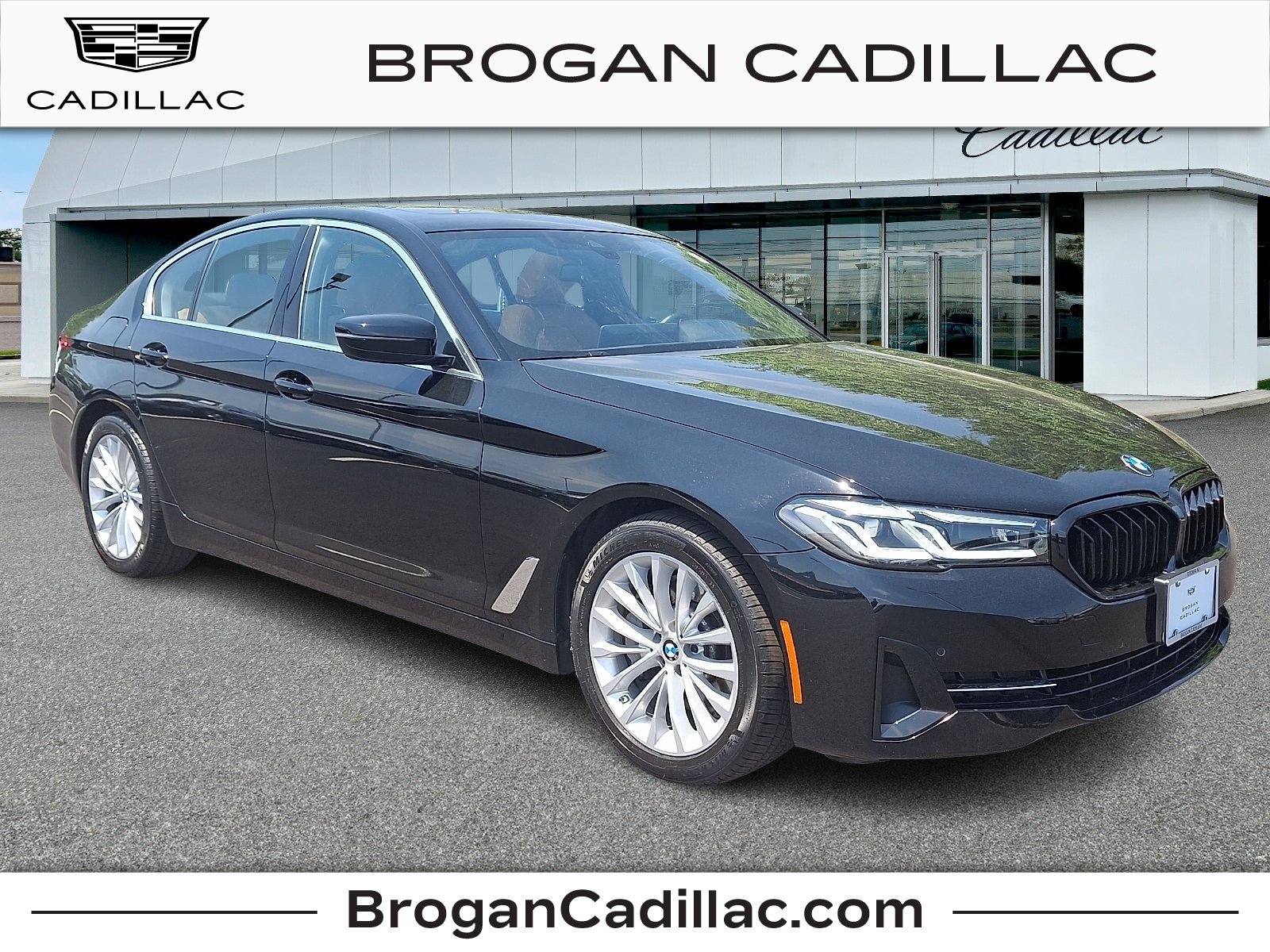 Used 2023 BMW 530i xDrive w/ Convenience Package AWD/4WD image 1