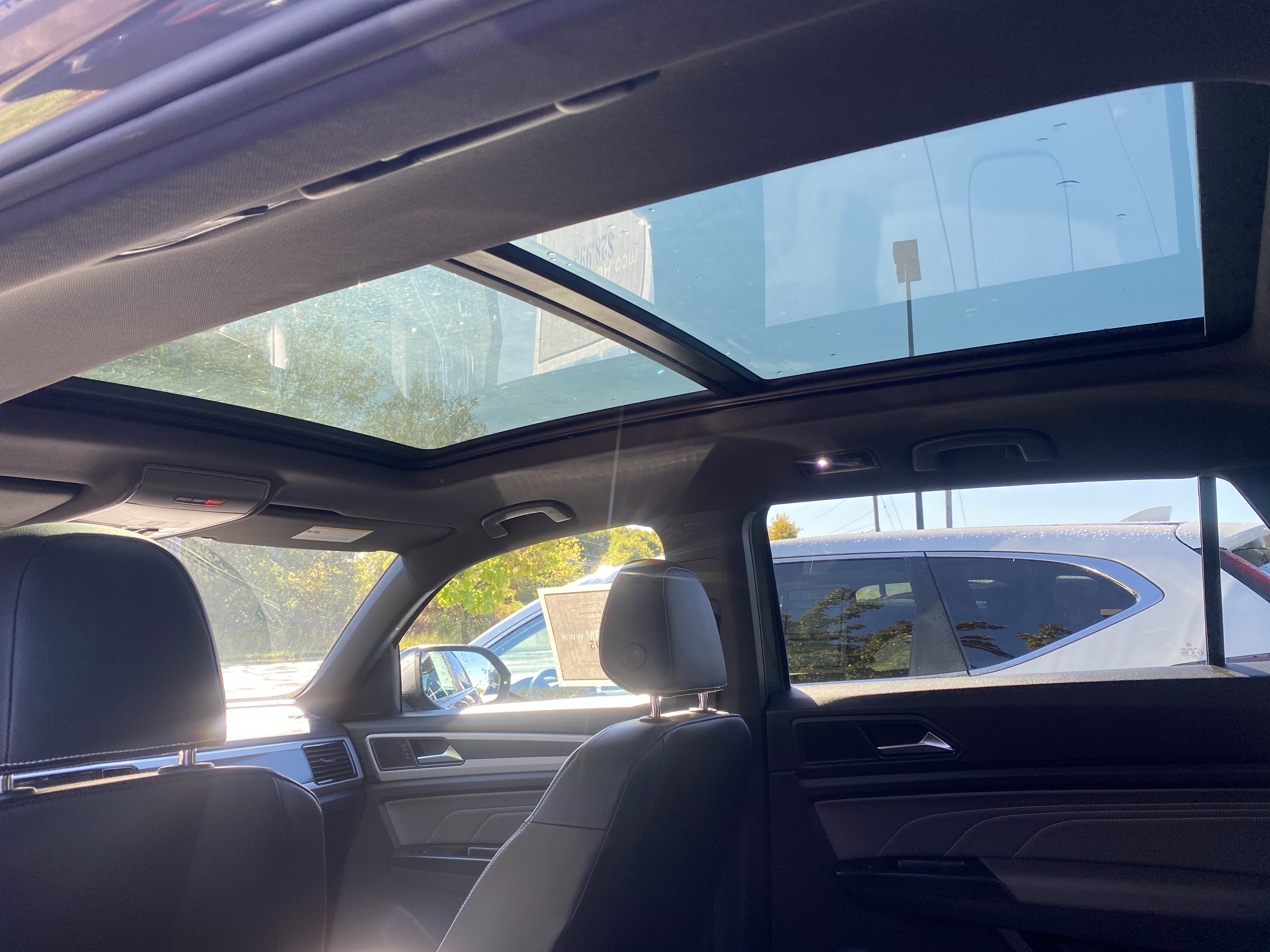 Used 2021 Volkswagen Atlas Cross Sport SEL image 25